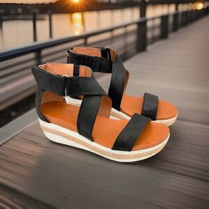 Adrienne Vittadini Cape May Jute Wedge Zip Back Black Strappy Sandals size 9M